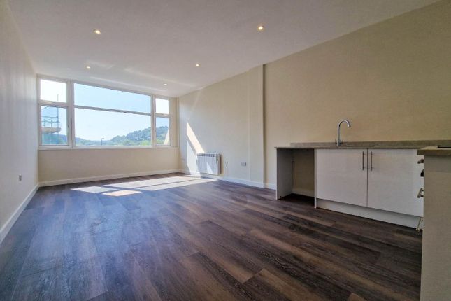 Apartment 3, Imperial House, Stroud photo 3