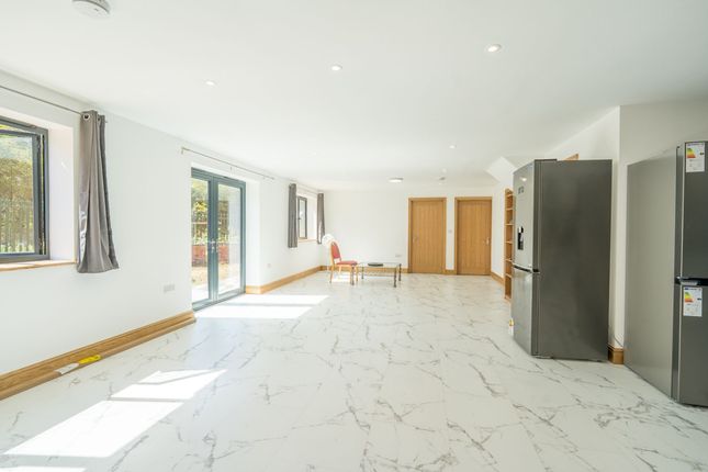 Garden House, Sandy Lane, Leamington Spa photo 4