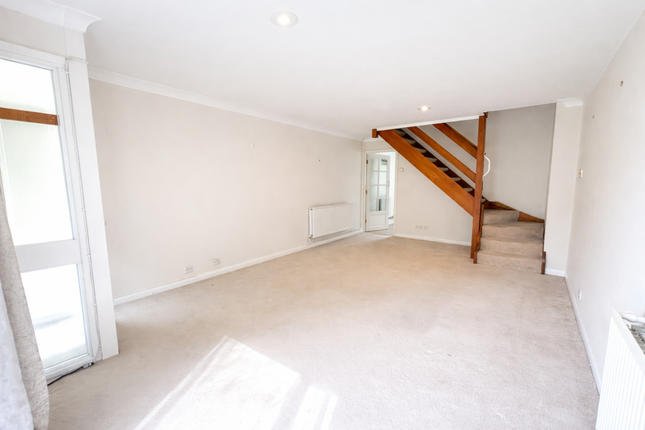 13, Butcher Close, Tonbridge photo 3