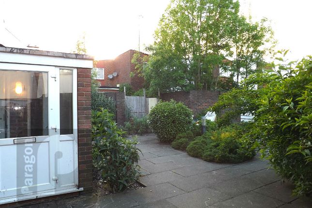 32  Beaumont Court,, Cherry Close, Colindale photo 3