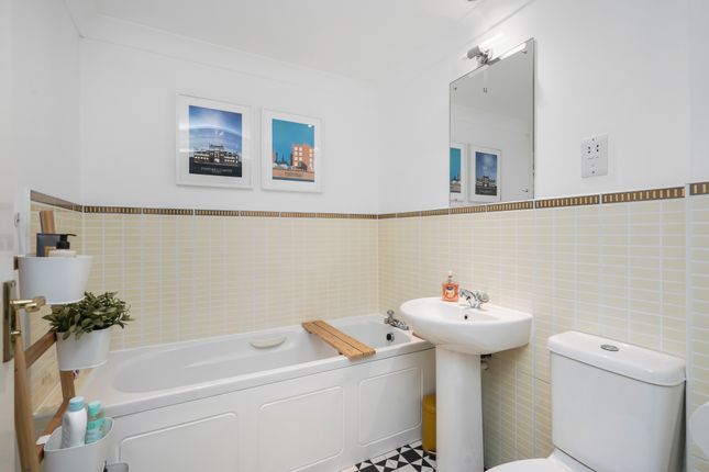 Flat for sale in 3/6 Joppa Station Place, Portobello, Edinburgh