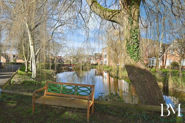 7, Wolston Court, Rugby photo 2