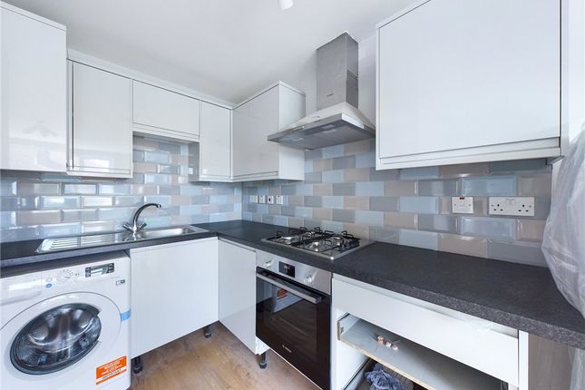 35B, Ashfield Avenue, Feltham photo 3