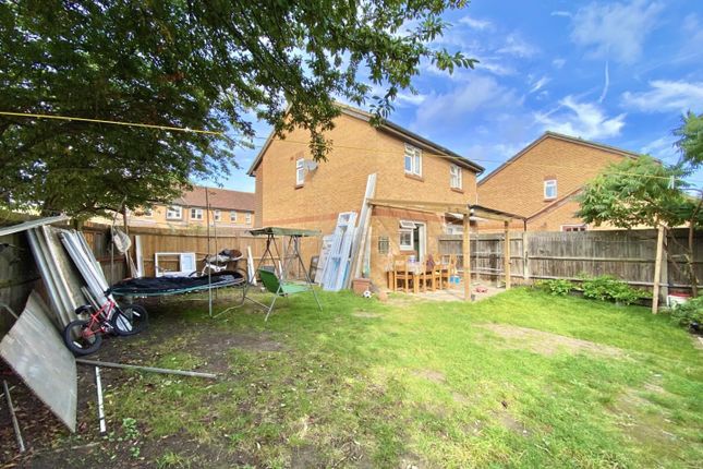 Thumbnail Property for sale in Abbey Close, Hayes