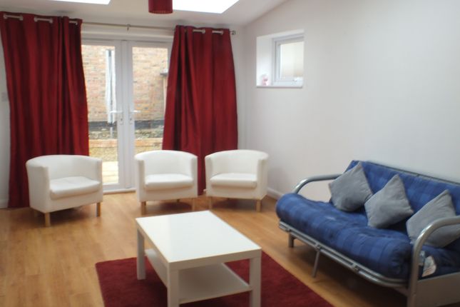 Flat 1, 376, St Albans Road, Watford photo 2