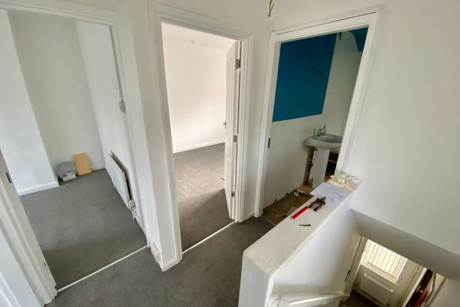 17, Garden Walk, Bilston photo 5