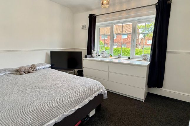 15, Rosslyn Avenue, Tyne and Wear photo 3