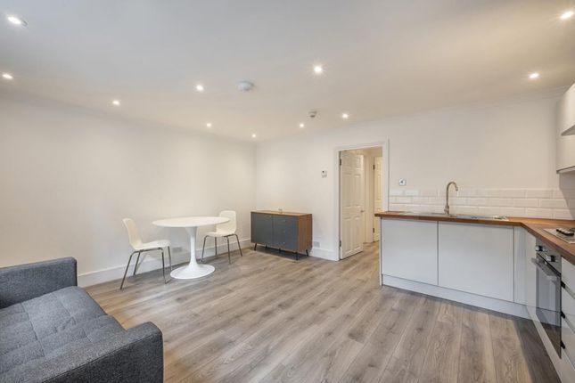 Flat to rent in Cosway Street, Marylebone