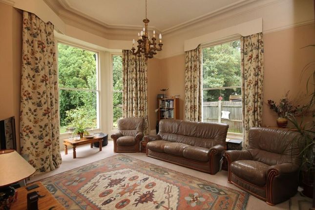 3 Pixham Firs, Pixham Lane, Dorking photo 2