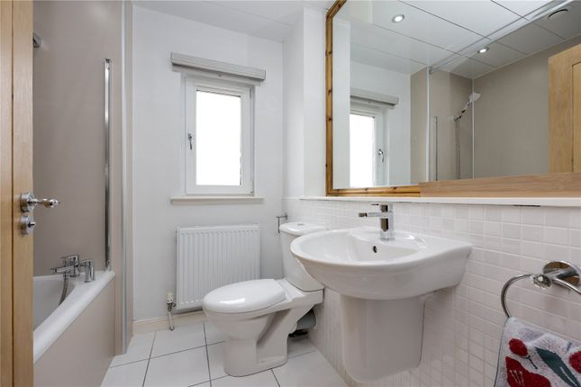 1, Kenneth Court, Leven photo 4