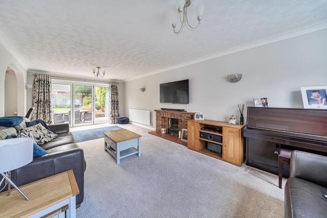 10 NASTURTIUM DRIVE, Bisley, Bisley photo 3