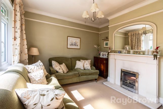 8 The Close, Cardiff photo 3