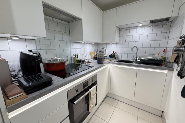 Apt 407, 9 Burton Place, Manchester photo 4