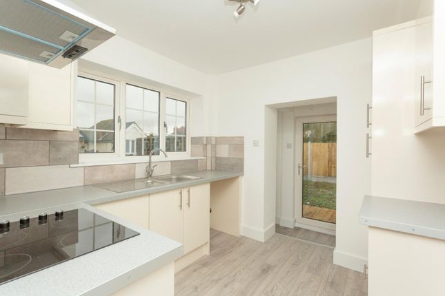 11, Ilex Road, Kent photo 4
