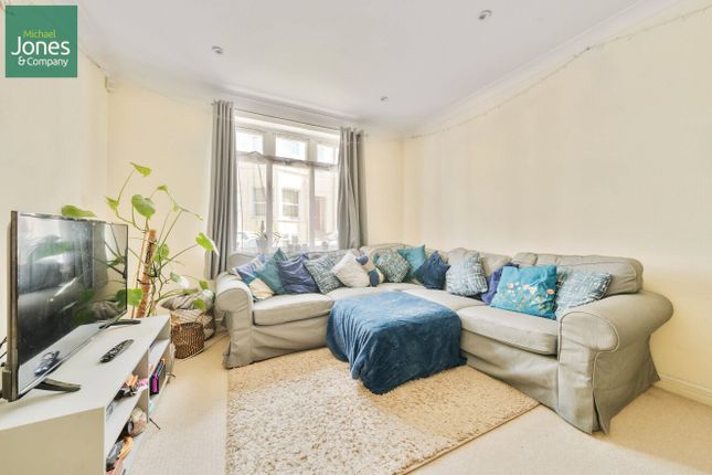 Flat to rent in Crescent Road, Worthing