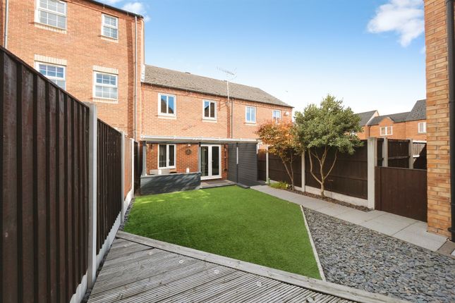 4, Canal Mews, Chesterfield photo 4