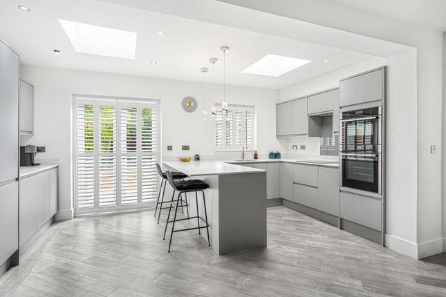 25, Wolsey Road, Surrey photo 3