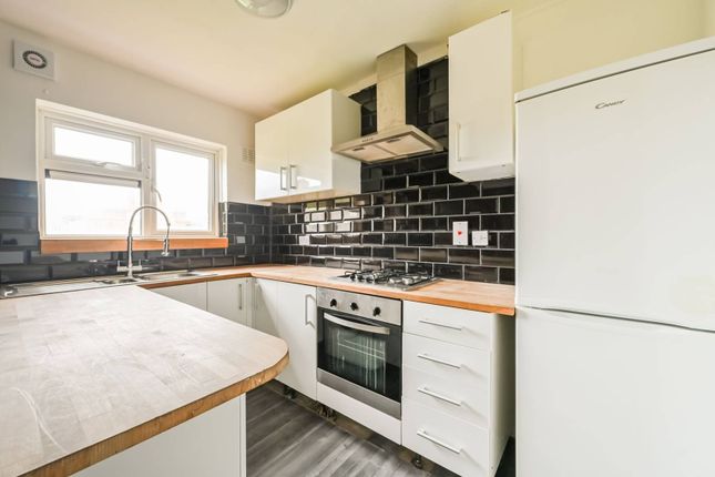 Thumbnail Flat to rent in Chingford Road, London, Walthamstow And Surrounding Areas, London