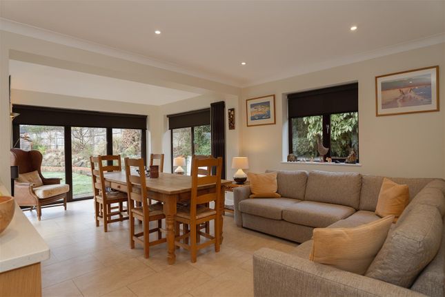 4, Ladyegate Close, Dorking photo 4
