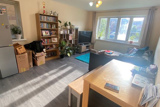 Flat for sale in College Hill Road, Harrow