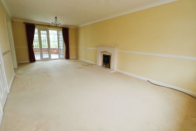 11, Orchard Close, Lincoln photo 4