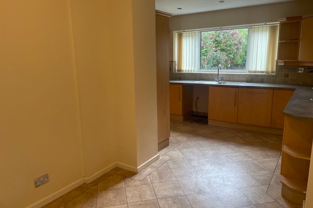 Detached house to rent in Bedford Road, Sutton Coldfield