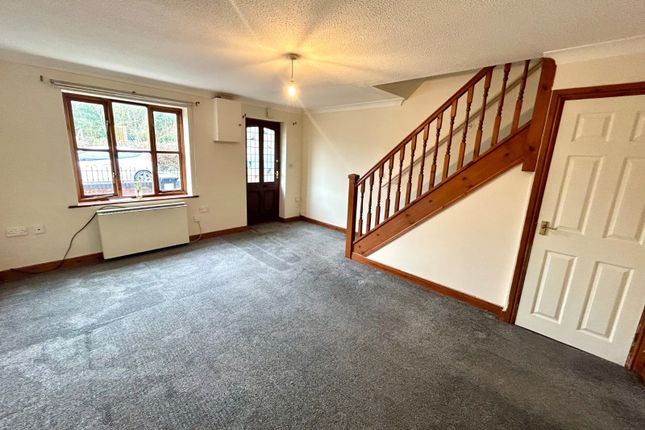 Manor House Close, Powys photo 2