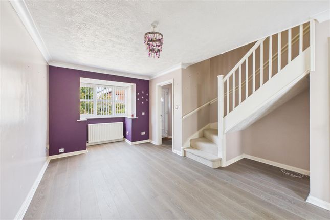 5, Woodfield Close, Chichester photo 3