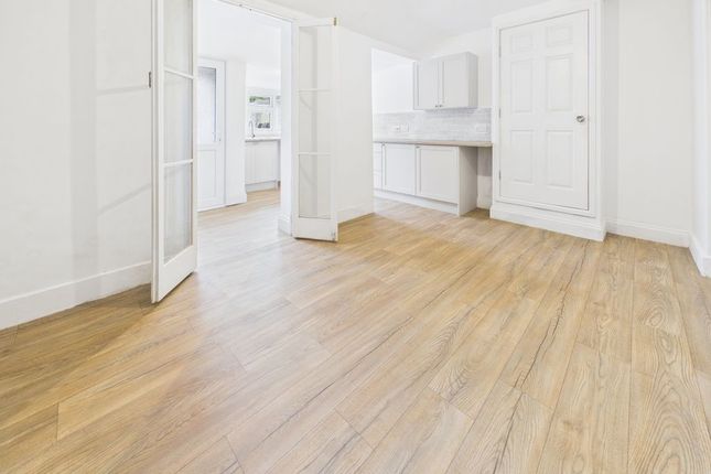 21, Foundry Road, Camborne photo 3
