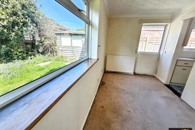 64, Oakbury Drive, Weymouth photo 4