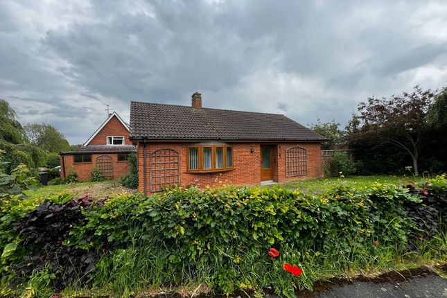 Thumbnail Bungalow to rent in Cleaves Drive, Walsingham