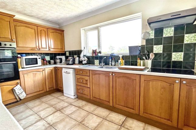 27B,, Kings Road, Devon photo 3