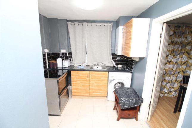 29, Coleridge, Stockport photo 5