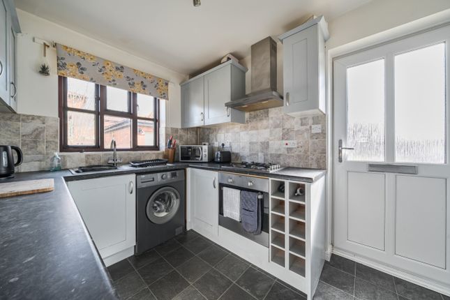 6, Elmgarth, Sleaford photo 3