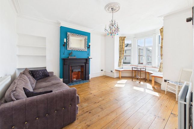 Flat 2, Roseveare,, Bencoolen Road, Cornwall photo 2