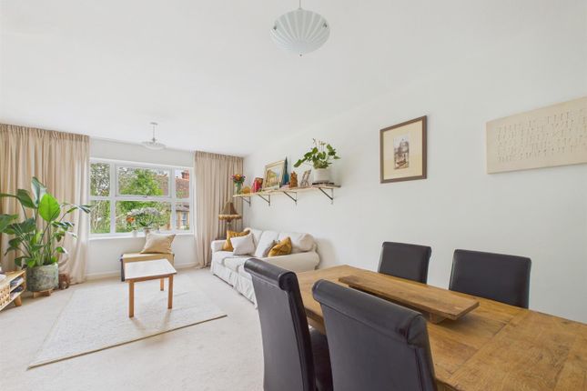 Flat 1, 48, Priory Road, Malvern photo 2