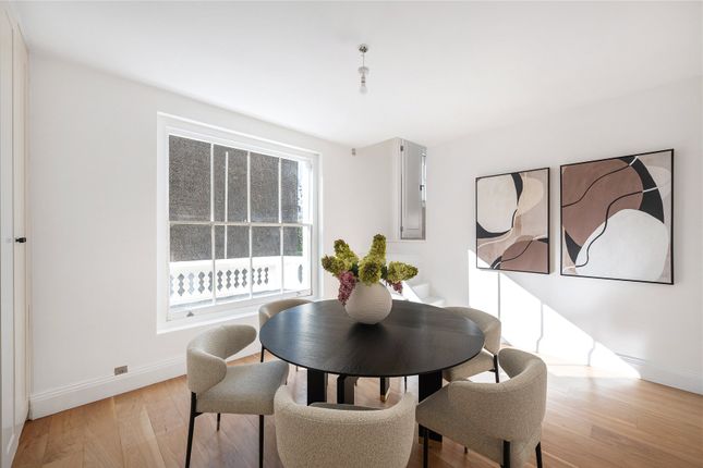 Flat 15, 16, Pembridge Square, London photo 4