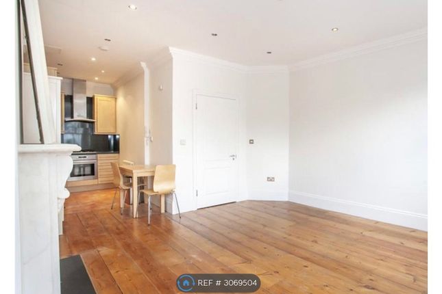 Flat, Tollington Way, London photo 3