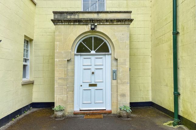 Flat 14 Long Fox Manor, 825, Bath Road, Bristol photo 4