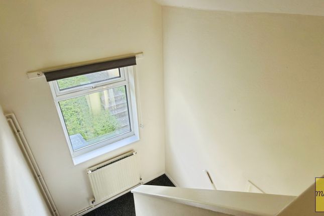 5 Sturminster Close, Bristol photo 4