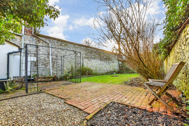 C1 Belle Vue, Otterpool Lane, Lympne photo 2