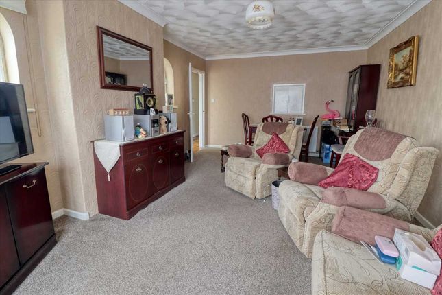 20, Chapman Road, Clacton on Sea photo 2