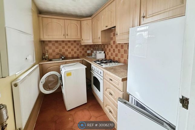 Lupton St, Leeds photo 2