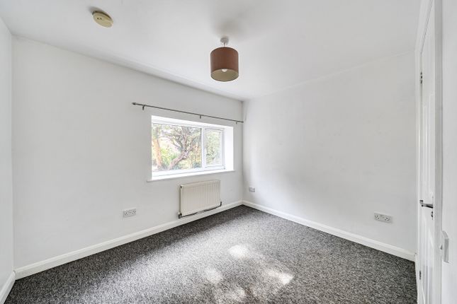 Flat 4, 66, Bitterne Road West, Hampshire photo 4