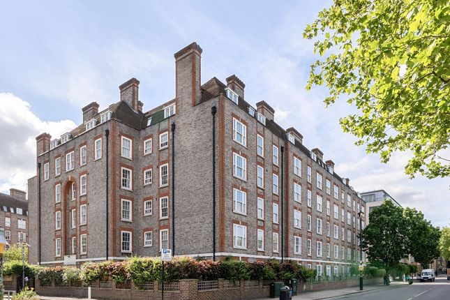 2-bed flat on Ebury Bridge Road, Belgravia, £585,000