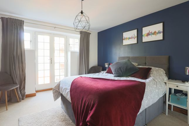 6 Weir Court, Barton Mill Road, Canterbury photo 4