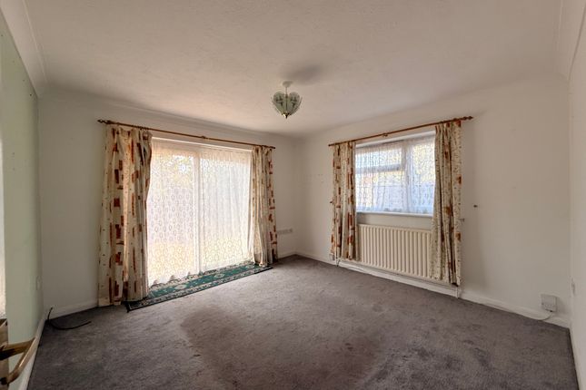 Flat A, 109 Southwood Road, Hayling Island photo 2