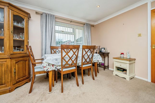 10a, Archer Court, Stourbridge photo 3