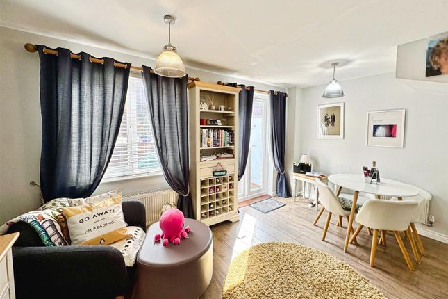14, Samuel Rodgers Crescent, Chepstow photo 4