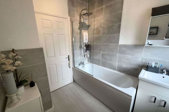 7 Orange Street, Accrington photo 5